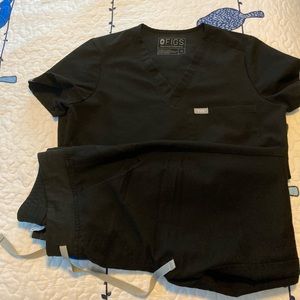 Figs women black scrubs set XS